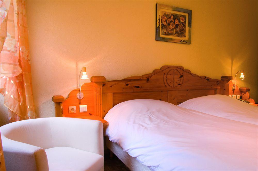 Hotel Restaurant Le Velleda Grandfontaine  Kültér fotó