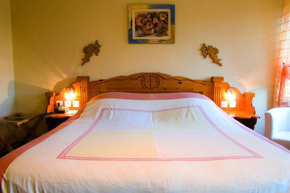 Hotel Restaurant Le Velleda Grandfontaine  Kültér fotó