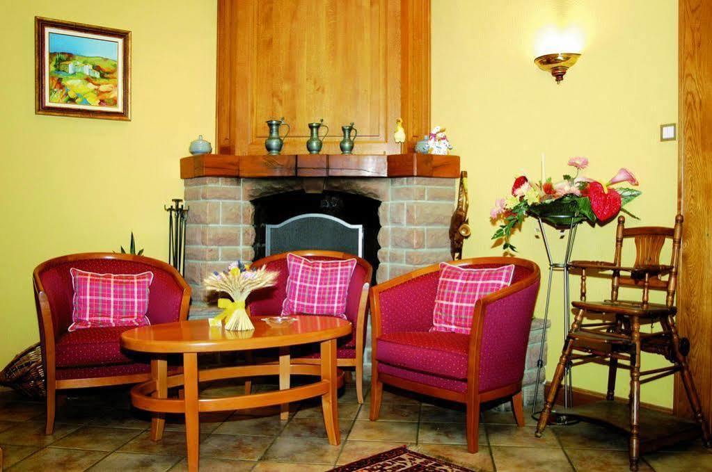 Hotel Restaurant Le Velleda Grandfontaine  Kültér fotó