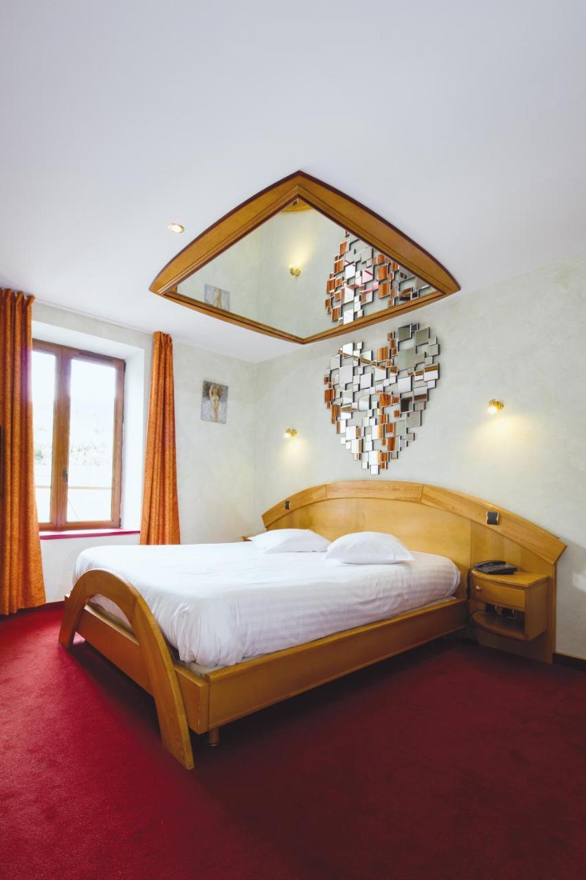 Hotel Restaurant Le Velleda Grandfontaine  Kültér fotó