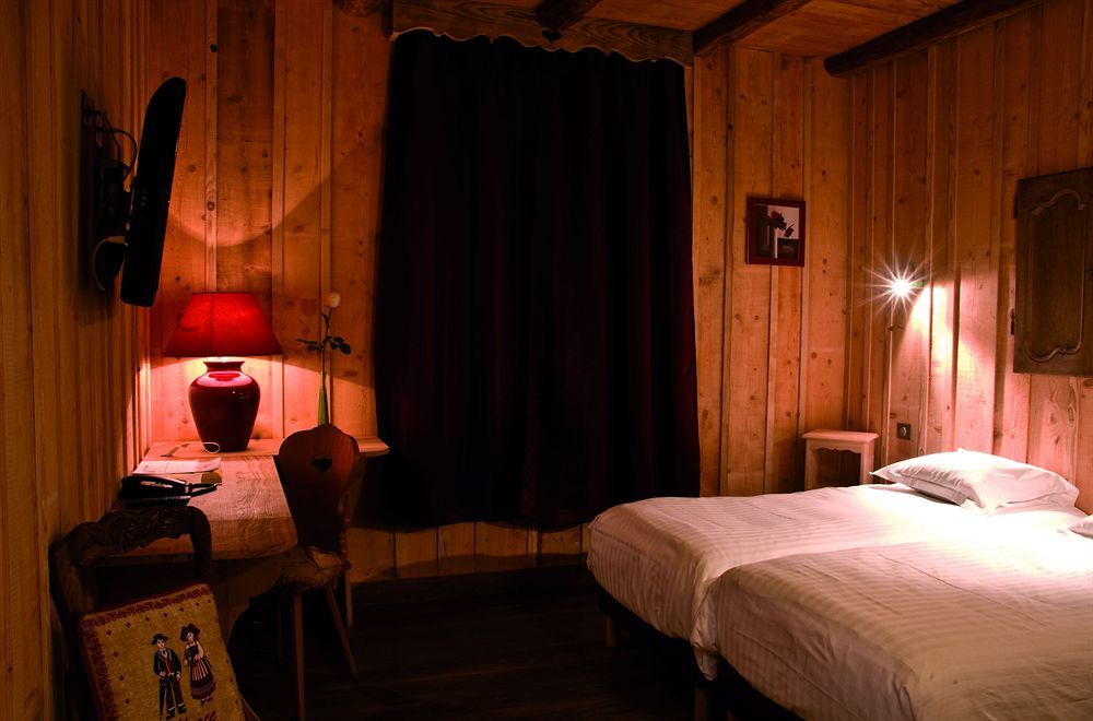 Hotel Restaurant Le Velleda Grandfontaine  Kültér fotó